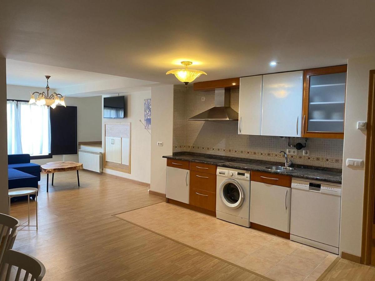 אסקראי Apartamentos Palacio Azcarate Calle Calvario מראה חיצוני תמונה