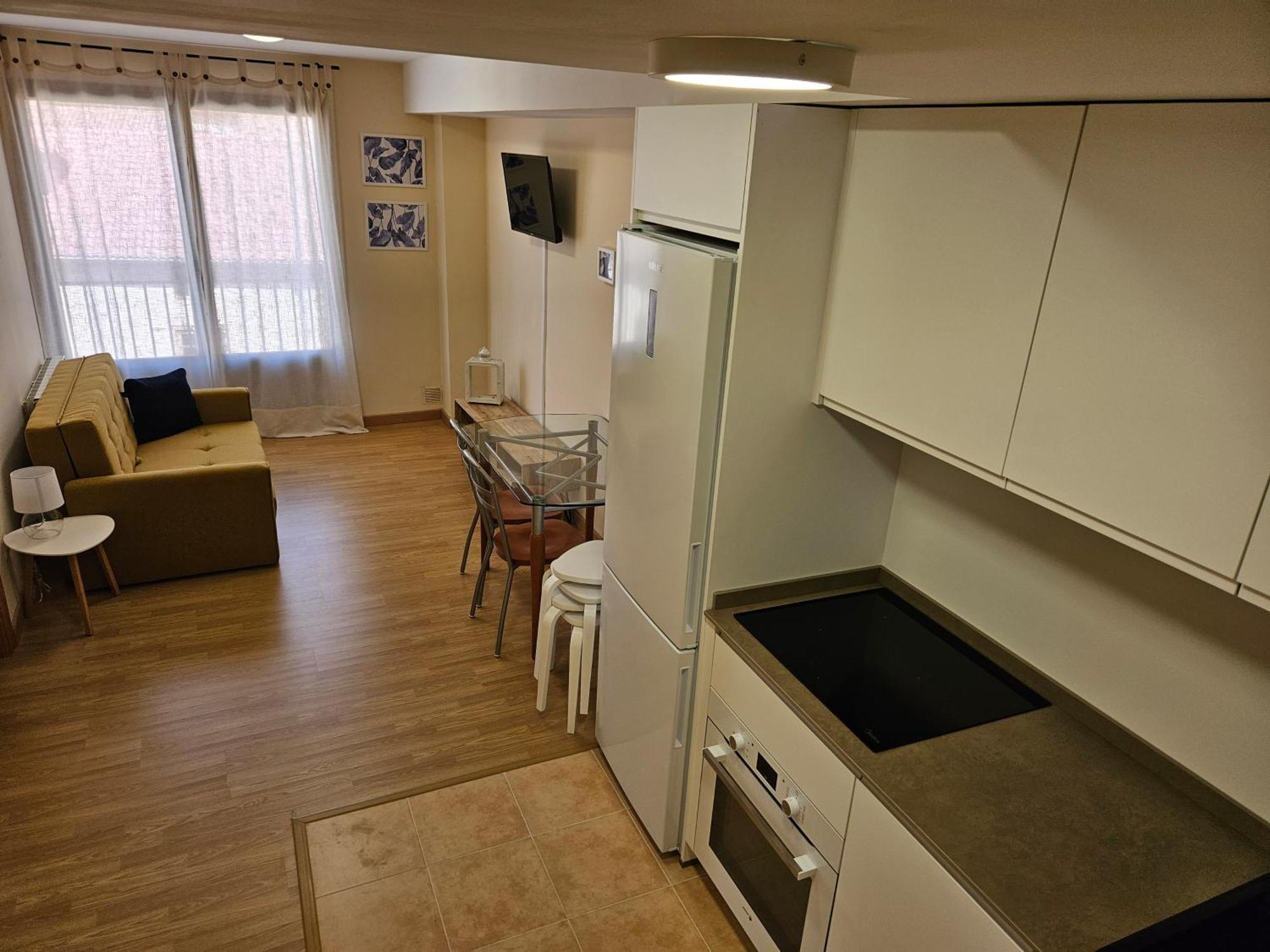 אסקראי Apartamentos Palacio Azcarate Calle Calvario מראה חיצוני תמונה