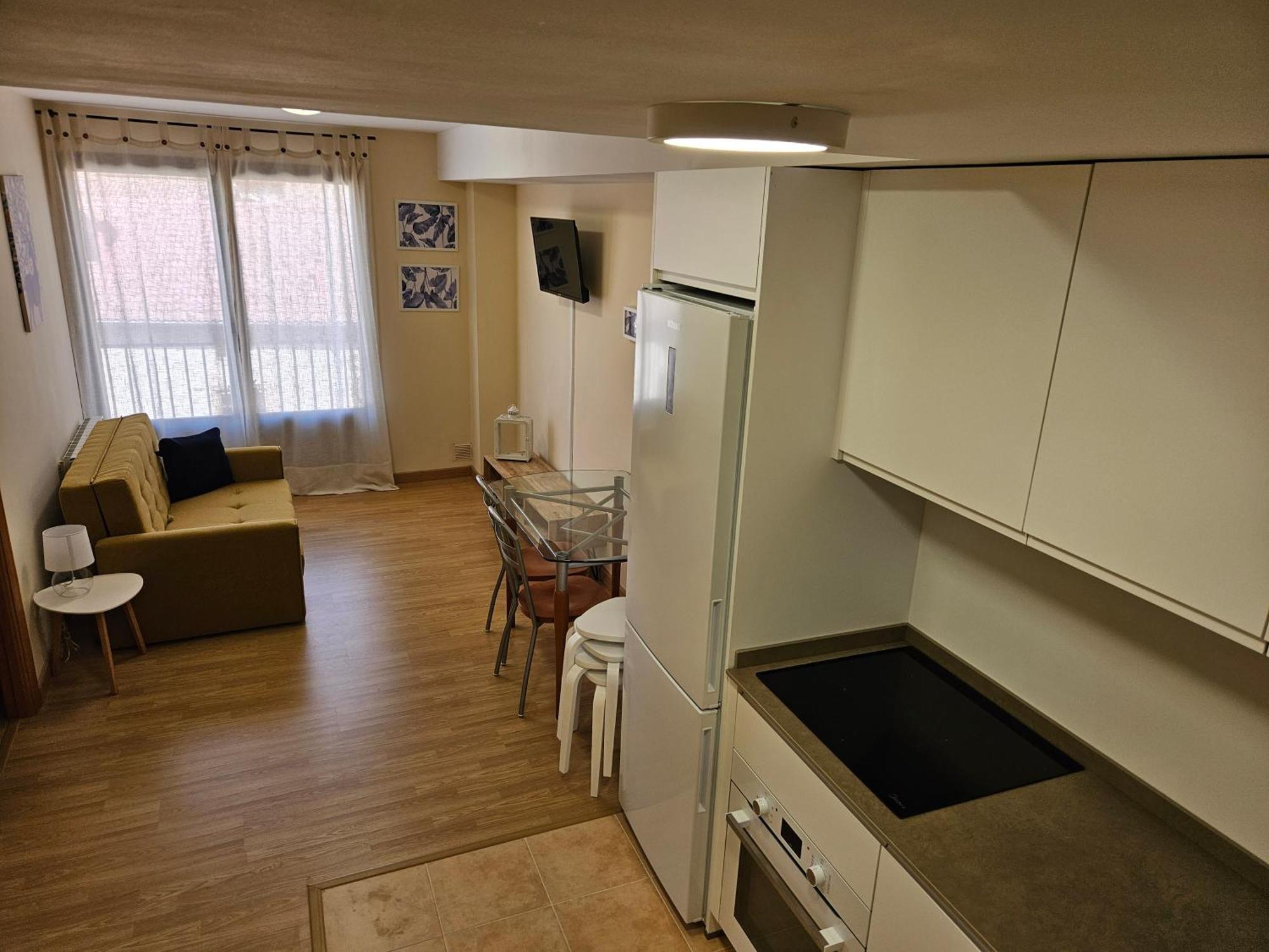 אסקראי Apartamentos Palacio Azcarate Calle Calvario מראה חיצוני תמונה