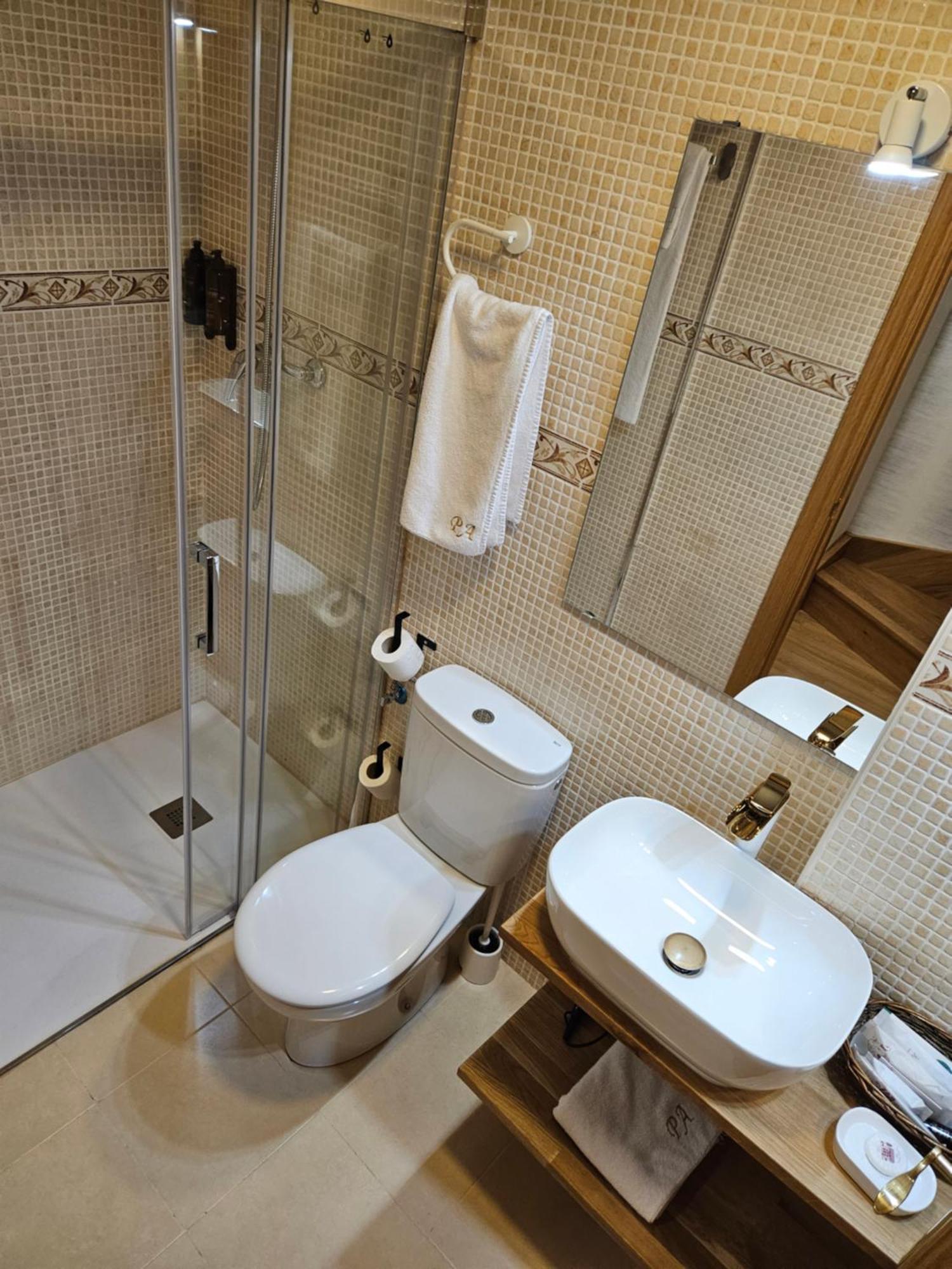אסקראי Apartamentos Palacio Azcarate Calle Calvario מראה חיצוני תמונה