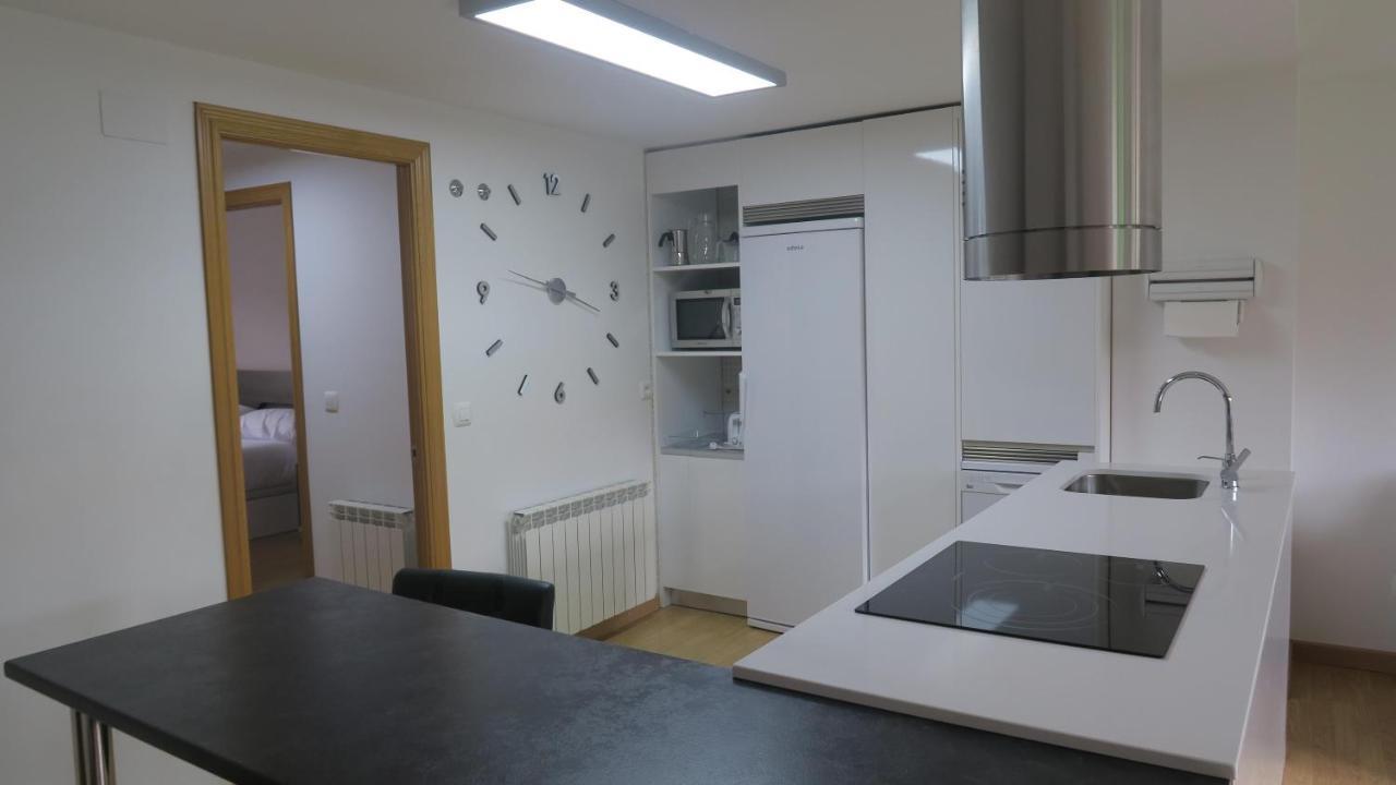 אסקראי Apartamentos Palacio Azcarate Calle Calvario מראה חיצוני תמונה