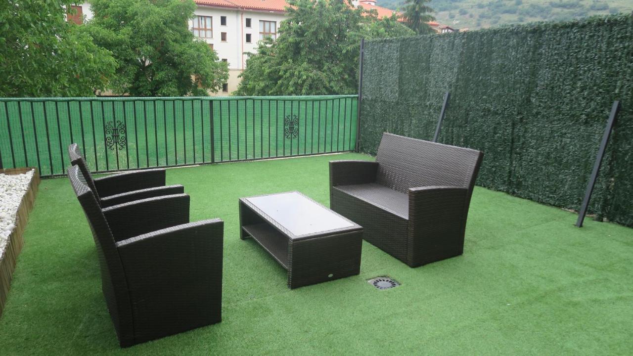 אסקראי Apartamentos Palacio Azcarate Calle Calvario מראה חיצוני תמונה